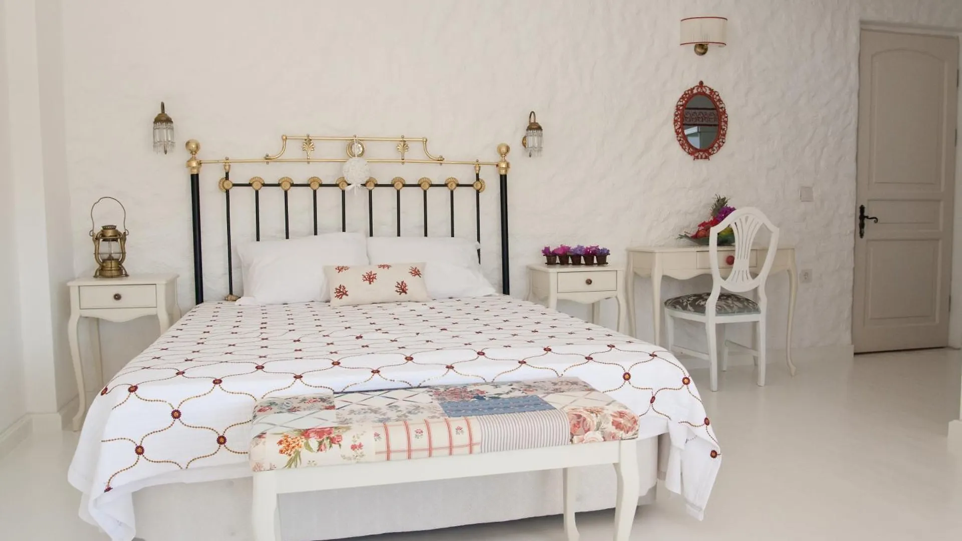 Mercan Köşk Alaçatı Orman Evi